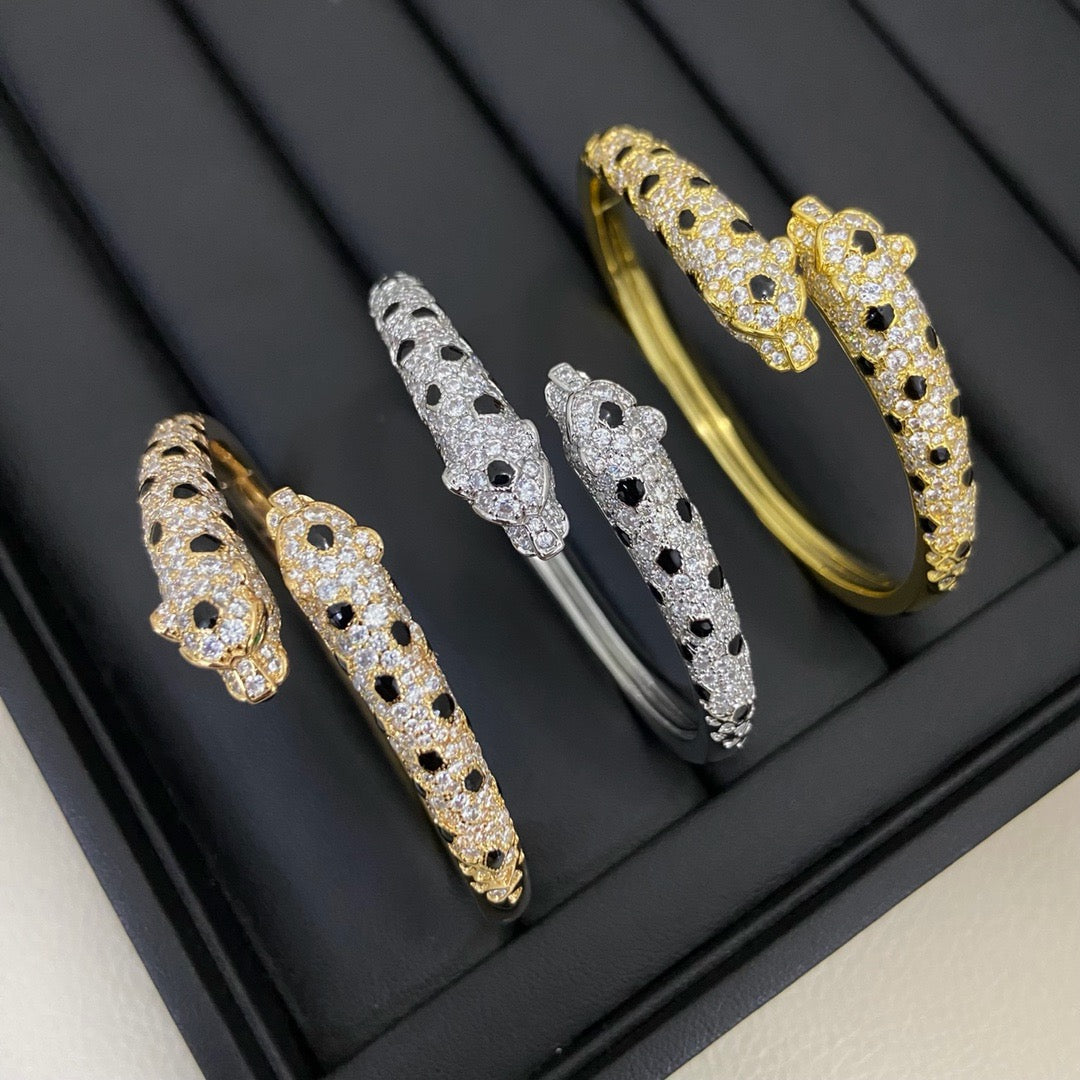 [sparkle Jewelery]PANTHERE DOUBLE HEADED HALF DIAMOND OPEN BRACELET