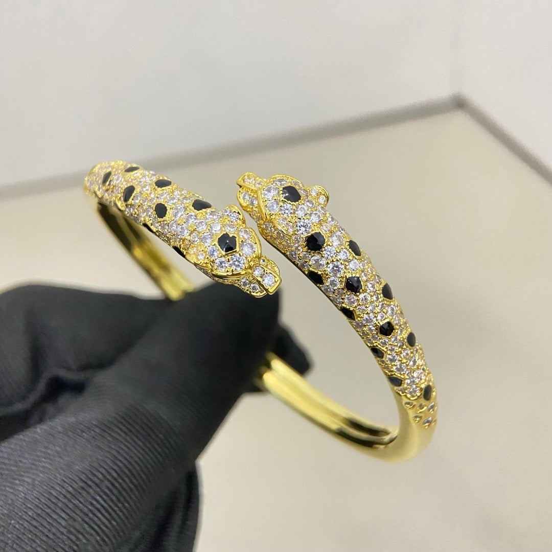 [sparkle Jewelery]PANTHERE DOUBLE HEADED HALF DIAMOND OPEN BRACELET