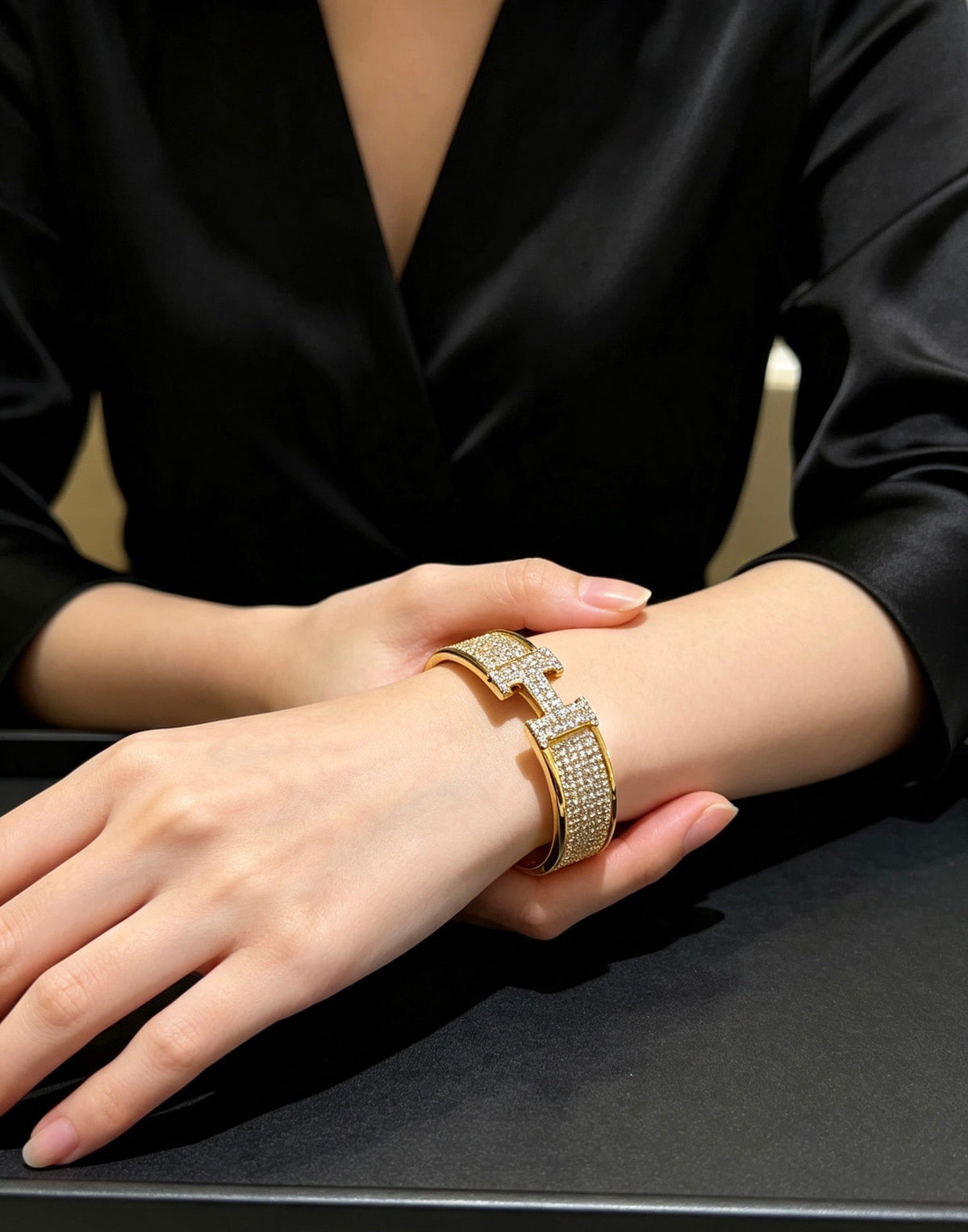 [sparkle Jewellery]H Wide-band diamond bracelet