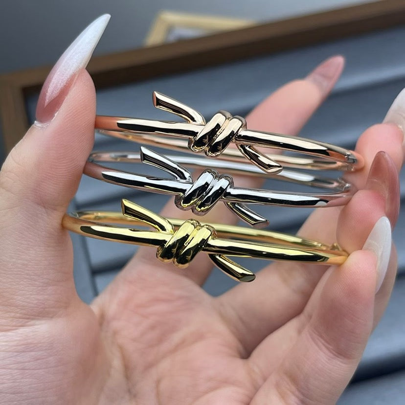 [sparkle Jewellery]TF-Knot 18K Gold Bangle