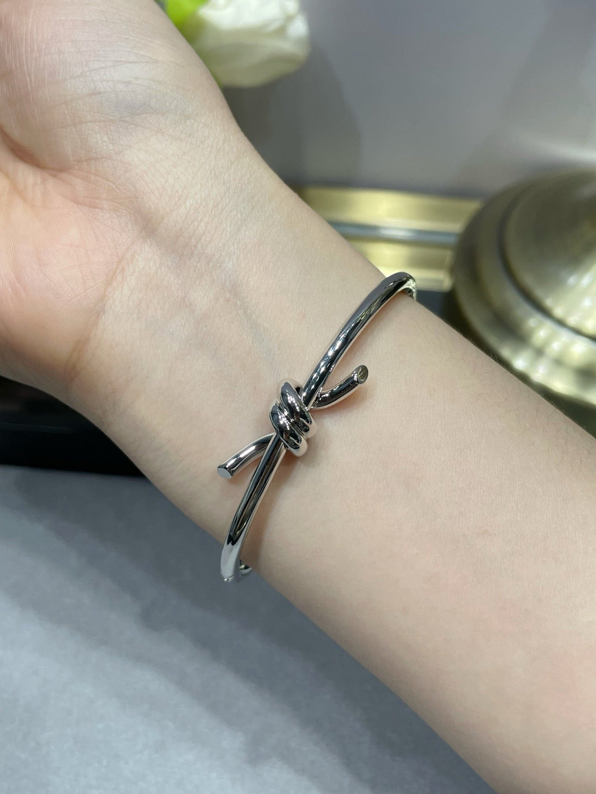 [sparkle Jewellery]TF-Knot 18K Gold Bangle