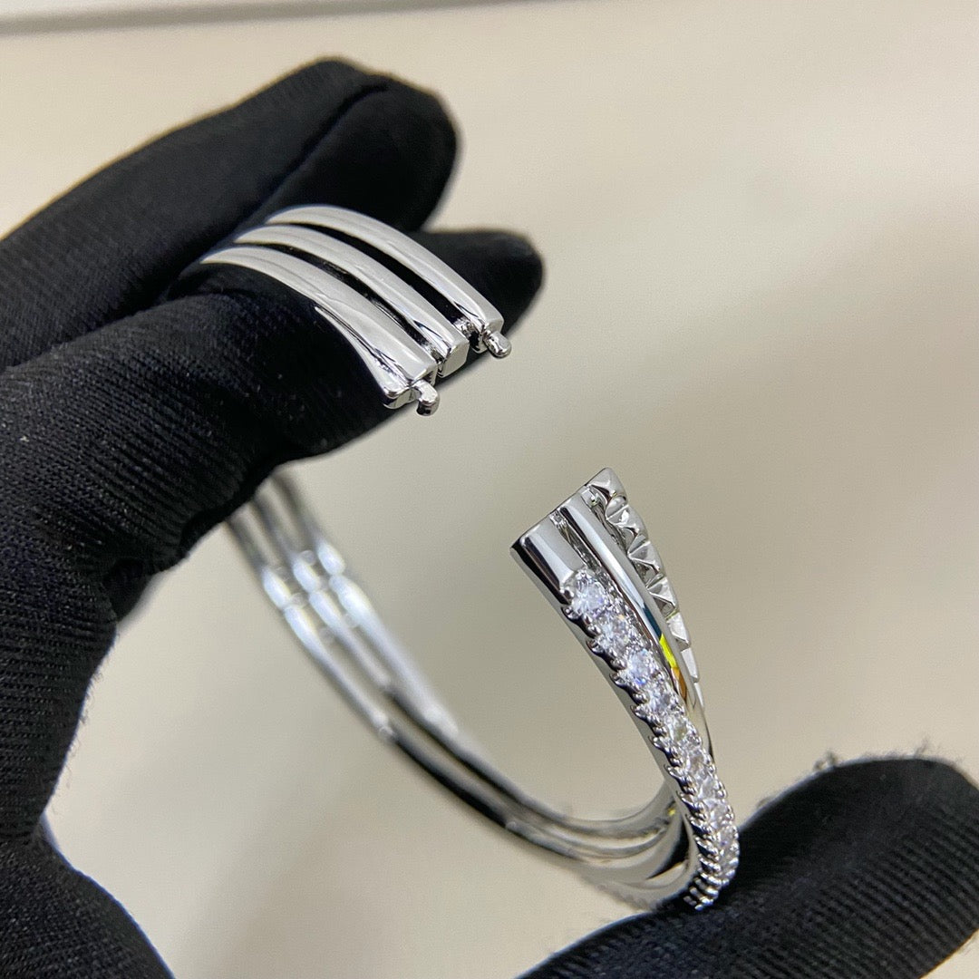 [sparkle Jewelery]ETINCELLE HALF-PAVED DIAMOND BRACELET