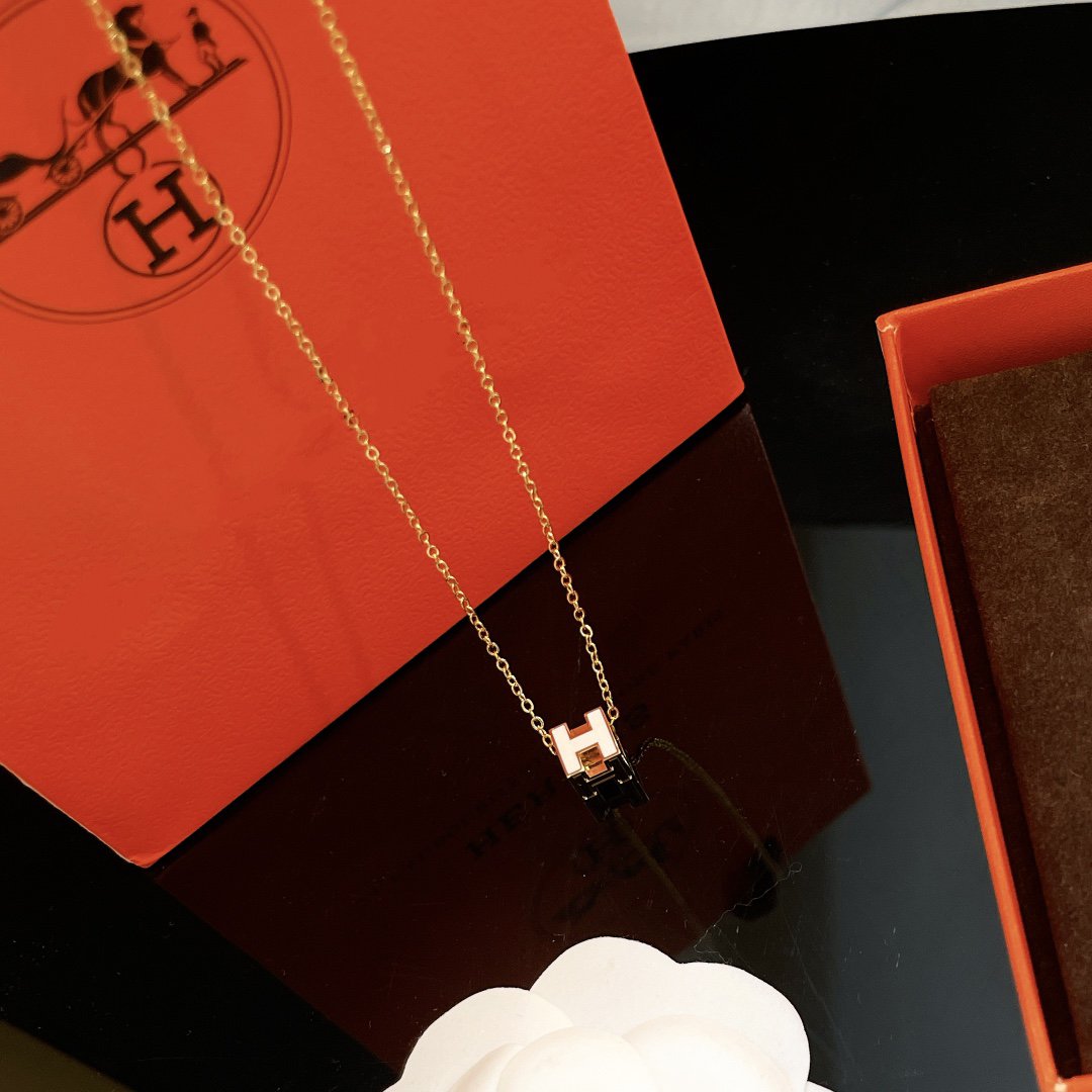 [sparkle Jewelry ]H WHITE SQUARE GOLD NECKLACE