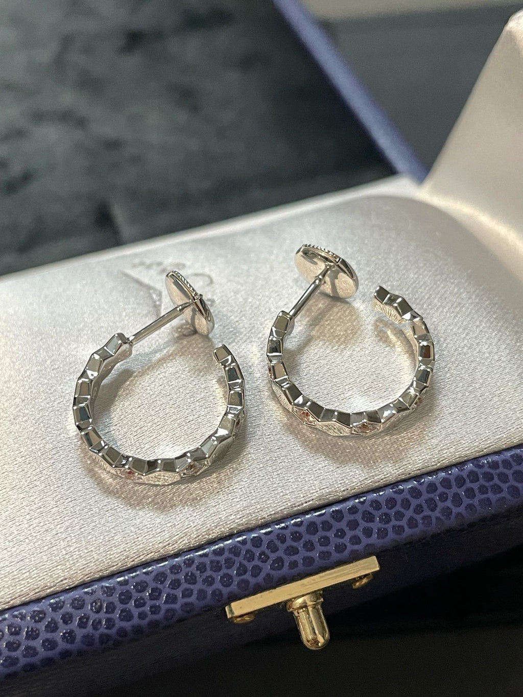[sparkle Jewelry ]Hollow Design Four-Leaf Clover Flower Shape Earrings