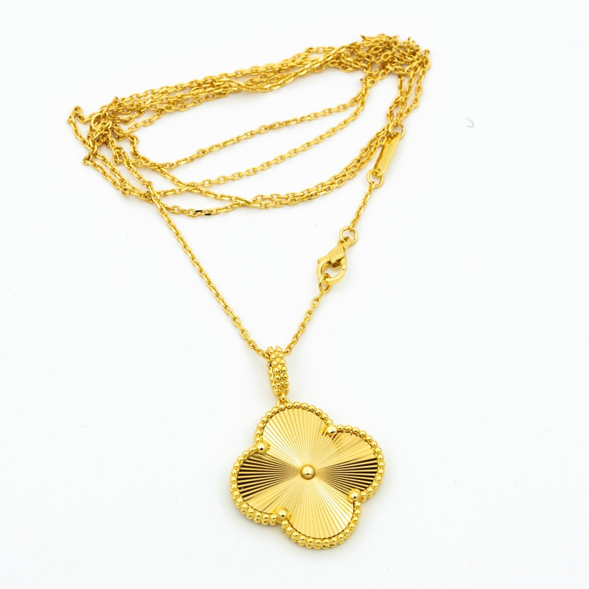 [sparkle Jewelry ]CLOVER 25MM PEDANT NECKLACE GOLD
