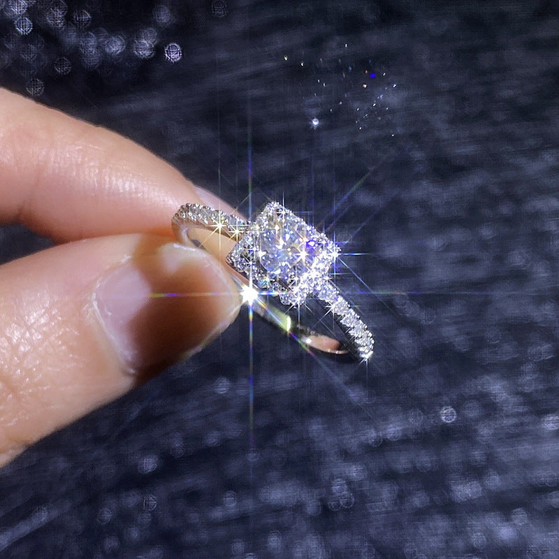 [sparkle]DAINTY SUGAR-CUBE MOISSANITE RING