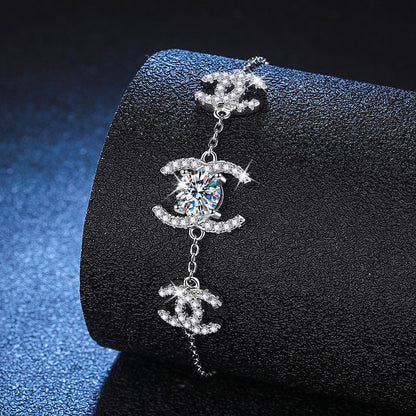[sparkle]CLASSIC INTERLOCKING MOISSANITE BRACELET