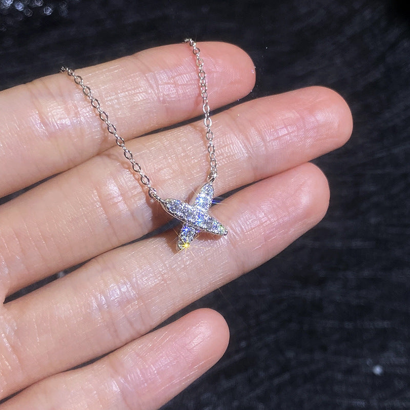 [sparkle]MODERN X-SHAPE PAVÉ MOISSANITE NECKLACE