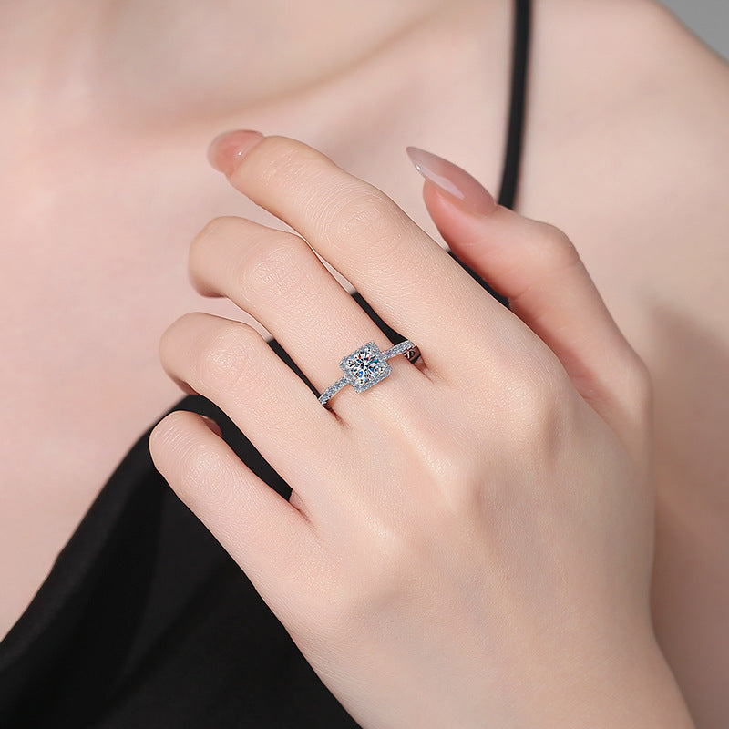 [sparkle]DAINTY SUGAR-CUBE MOISSANITE RING
