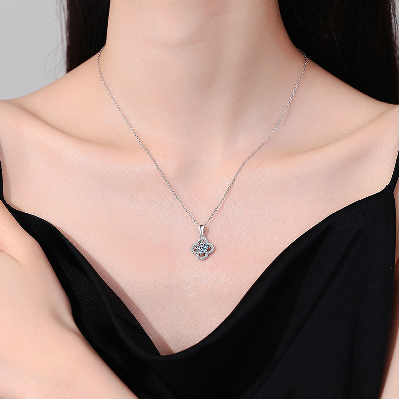 [sparkle]CLASSIC CLOVER MOISSANITE PENDANT NECKLACE