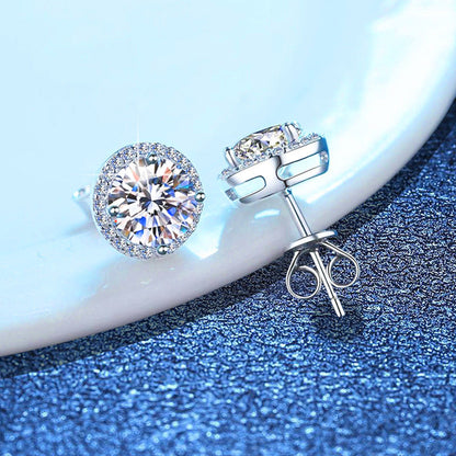 [sparkle]CLASSIC 4-PRONG ROUND MOISSANITE STUD EARRINGS