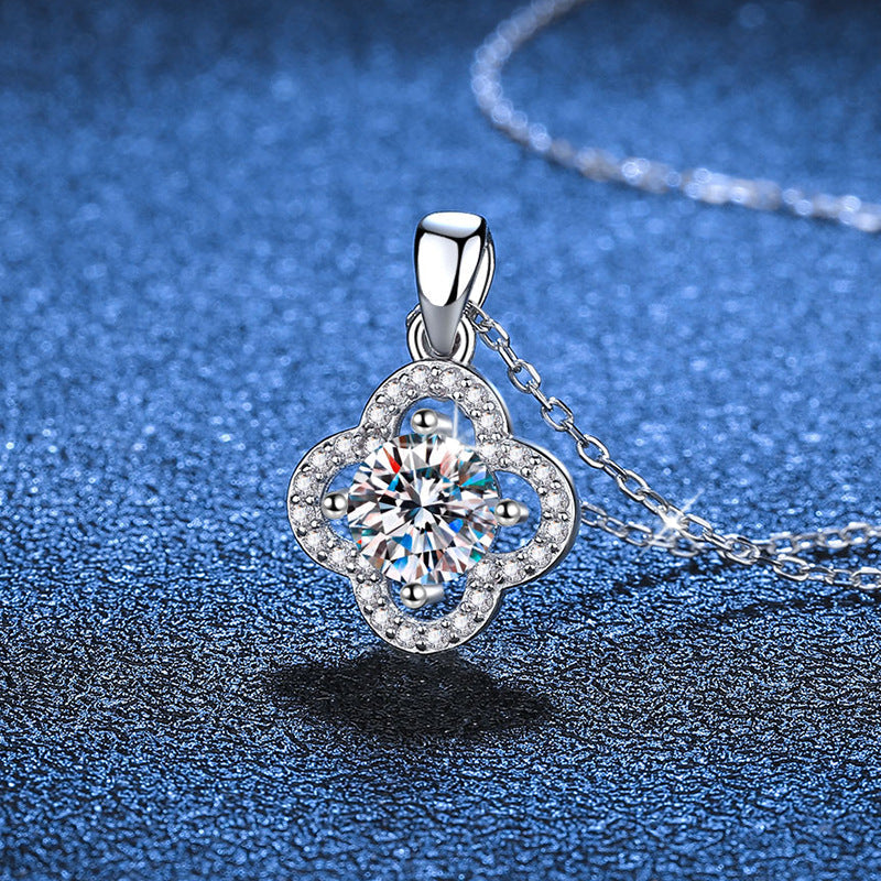 [sparkle]CLASSIC CLOVER MOISSANITE PENDANT NECKLACE