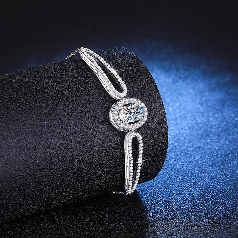 [sparkle]"PIGEON'S EGG" TEARDROP MOISSANITE BRACELET