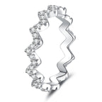 [sparkle]CHIC WAVY MOISSANITE ETERNITY RING