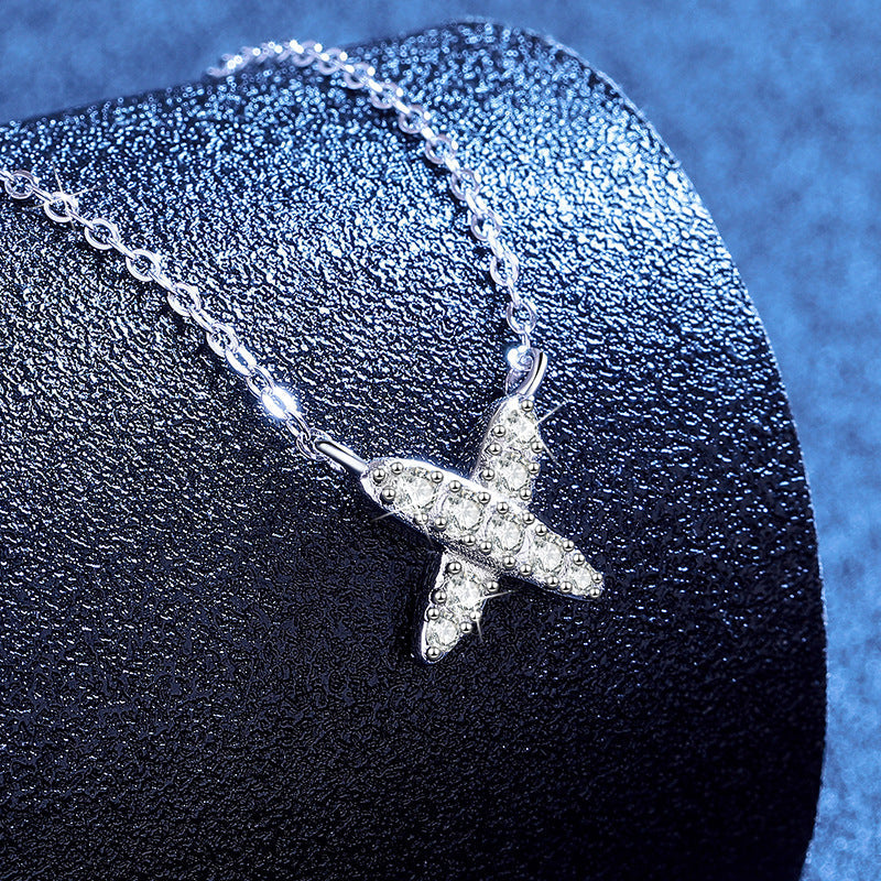 [sparkle]MODERN X-SHAPE PAVÉ MOISSANITE NECKLACE