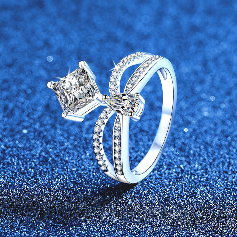 [sparkle]ELEGANT DOUBLE-TWISTED MOISSANITE RING