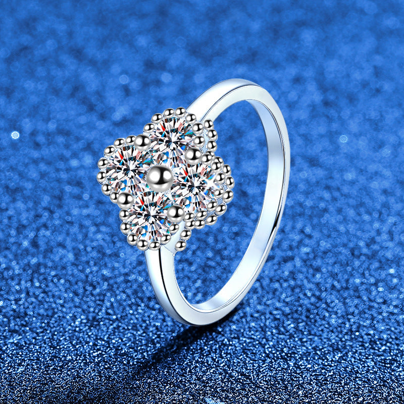 [sparkle]ELEGANT FOUR-LEAF CLOVER MOISSANITE RING
