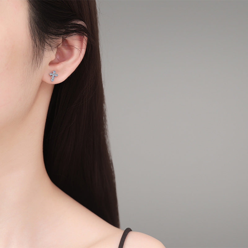 [Sparkle]SPARKLING CROSS MOISSANITE STUD EARRINGS