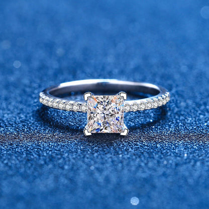 [sparkle]ELEGANT PRINCESS CUT MOISSANITE ENGAGEMENT RING