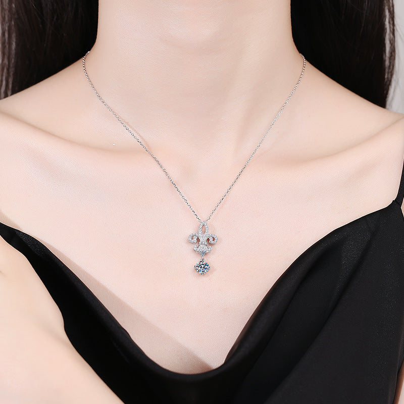 [sparkle]ROYAL FLEUR-DE-LIS MOISSANITE PENDANT NECKLACE