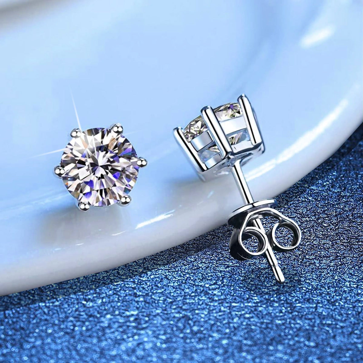 [sparkle]SIX-PRONG MOISSANITE EARRINGS