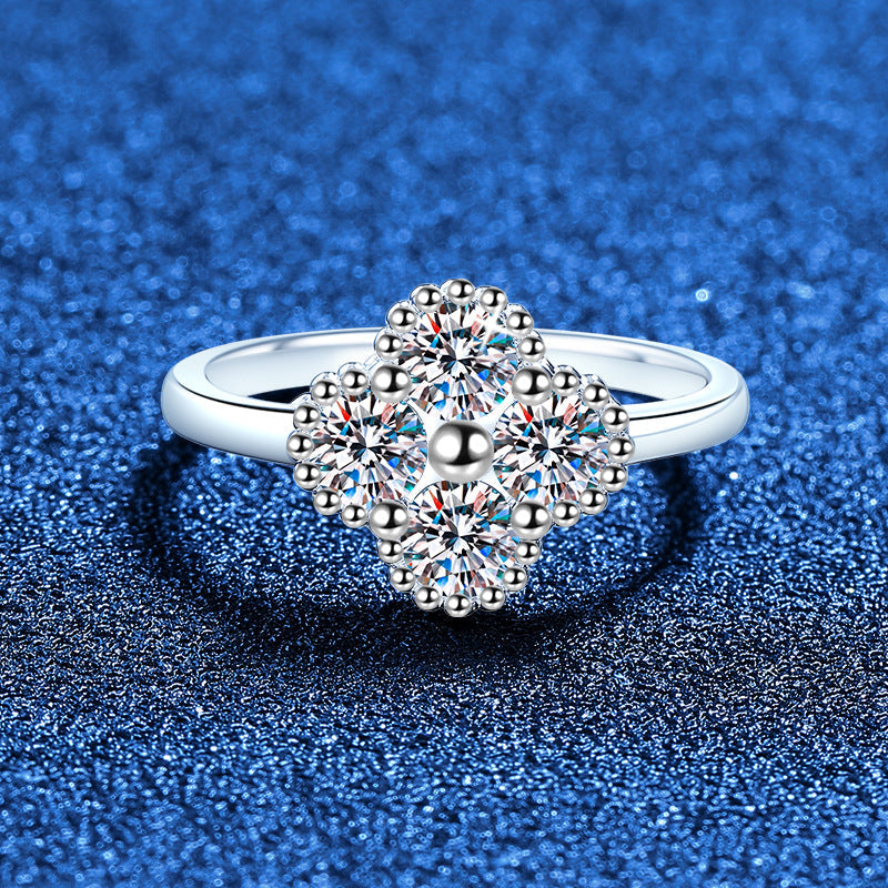 [sparkle]ELEGANT FOUR-LEAF CLOVER MOISSANITE RING