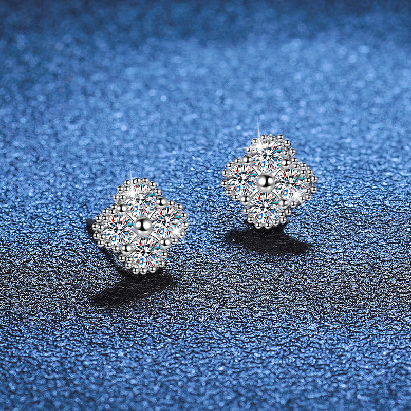 [Sparkle]ELEGANT FOUR-LEAF CLOVER MOISSANITE STUD EARRINGS