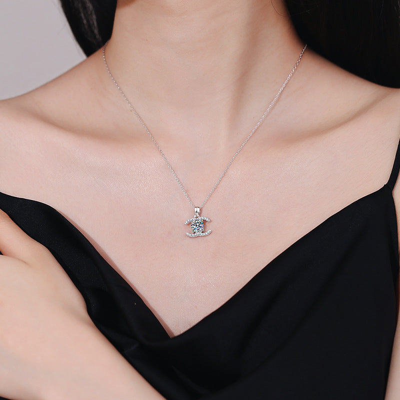 [sparkle]CLASSIC INTERLOCKING MOISSANITE PENDANT NECKLACE