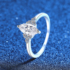 [sparkle]ELEGANT MARQUISE CUT MOISSANITE RING WITH SIDE ACCENTS