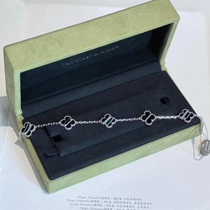 [sparkle Jewelry ]CLOVER 5 MOTIF VEINED ONYX BRACELET SILVER
