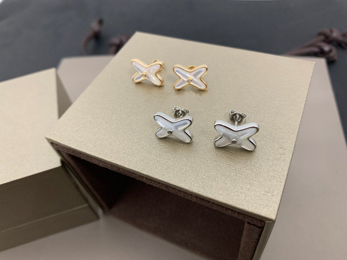 [sparkle Jewelry ]JEUX DE WHITE MOP SILVER DIAMOND EARRINGS