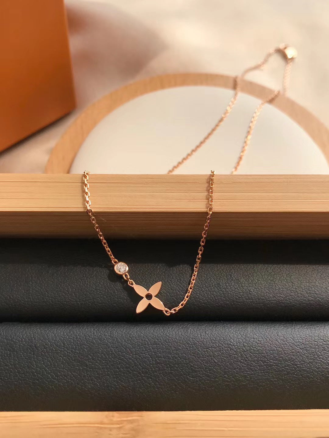 [Sparkle]BLOSSOM PENDANT ROSE GOLD AND DIAMOND