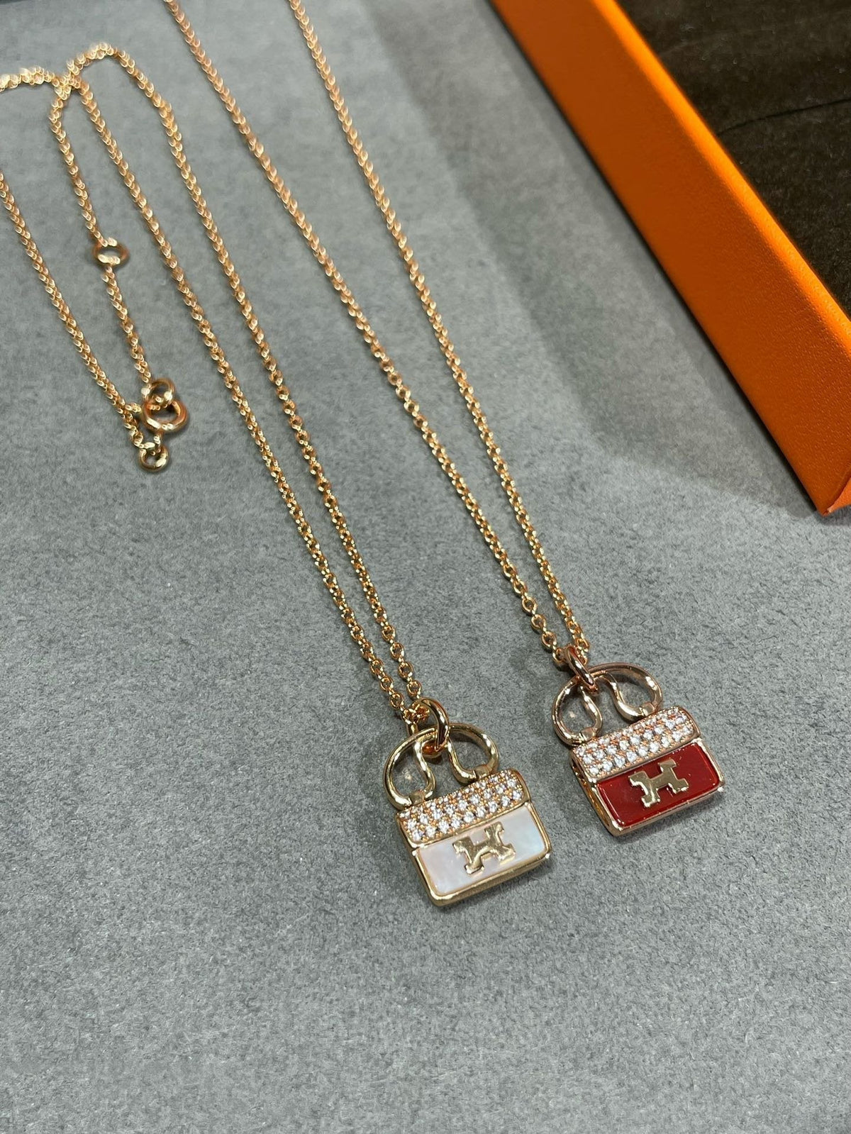 [sparkle Jewelry ]H CIRCE MOISSANITE PENDANT NECKLACE GOLD