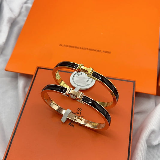 [Sparkle]CLASSIC HM CLIC BLACK 8MM ENAMEL BRACELET