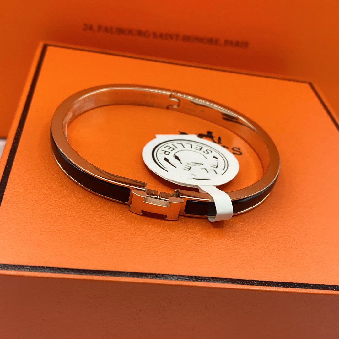 [sparkle Jewelry ]CLASSIC HM CLIC BLACK 8MM ENAMEL BRACELET