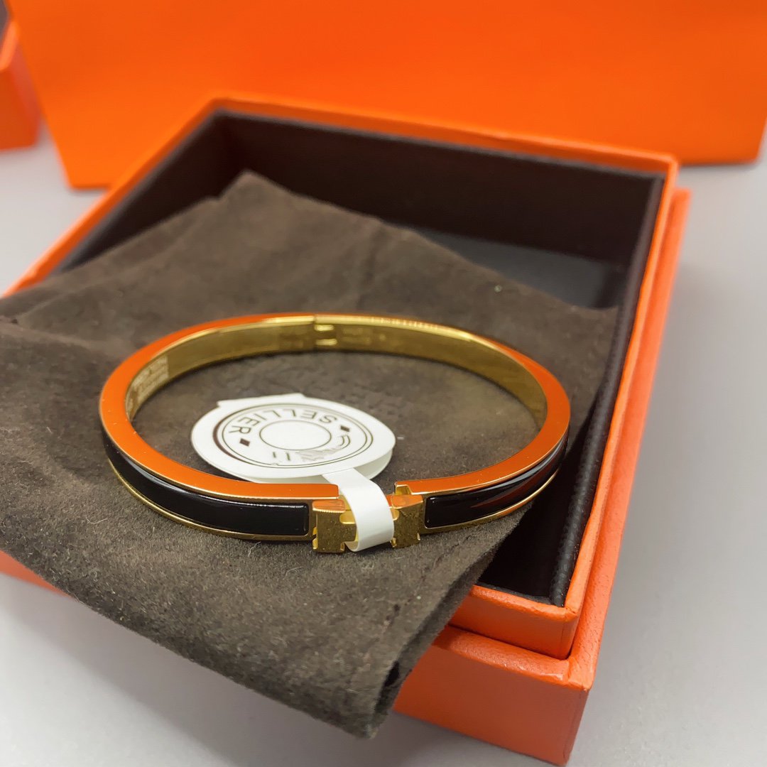 [sparkle Jewelry ]CLASSIC HM CLIC BLACK 8MM ENAMEL BRACELET