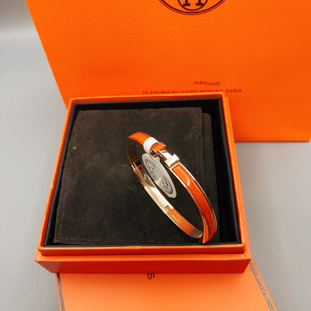 [sparkle Jewelry ]CLASSIC HM CLIC RED 8MM ENAMEL BRACELET