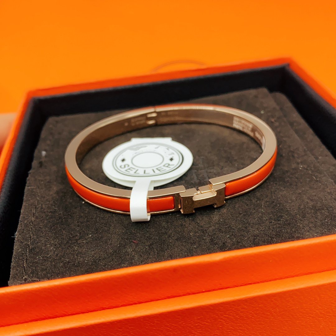 [sparkle Jewelry ]CLASSIC HM CLIC RED 8MM ENAMEL BRACELET