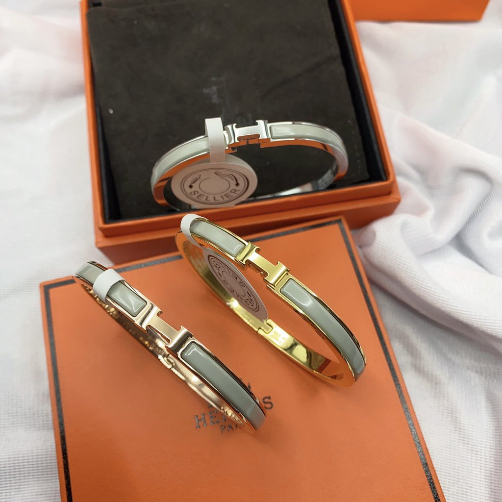 [sparkle Jewelry ]CLASSIC HM CLIC GREEN 8MM ENAMEL BRACELET