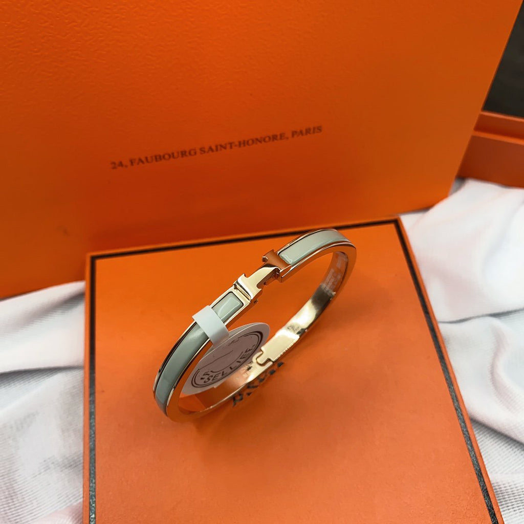 [sparkle Jewelry ]CLASSIC HM CLIC GREEN 8MM ENAMEL BRACELET