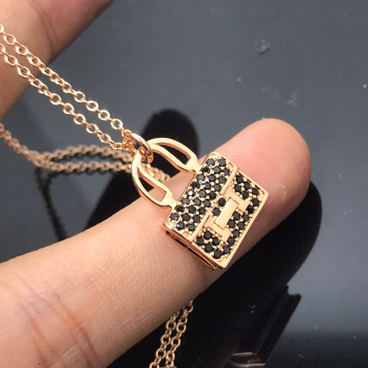 [Sparkle]HMネックレス入荷ブラックダイヤモンド
