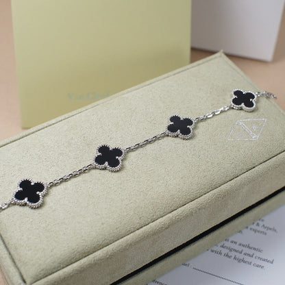 [Sparkle]GLÜCKSKLEE-ARMREIF MIT 5 MOTIVEN – KOLLEKTION SCHWARZES ONYX