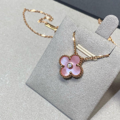 [sparkle Jewelry ]CLOVER 15MM DIAMOND PINK MOP NECKLACE