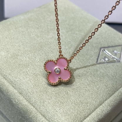 [sparkle Jewelry ]CLOVER 15MM DIAMOND PINK MOP NECKLACE