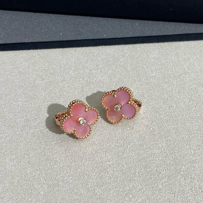 [sparkle Jewelry ]CLOVER MEDIUM 1 DIAMOND PINK EARRINGS