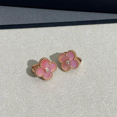 [sparkle Jewelry ]CLOVER MEDIUM 1 DIAMOND PINK EARRINGS