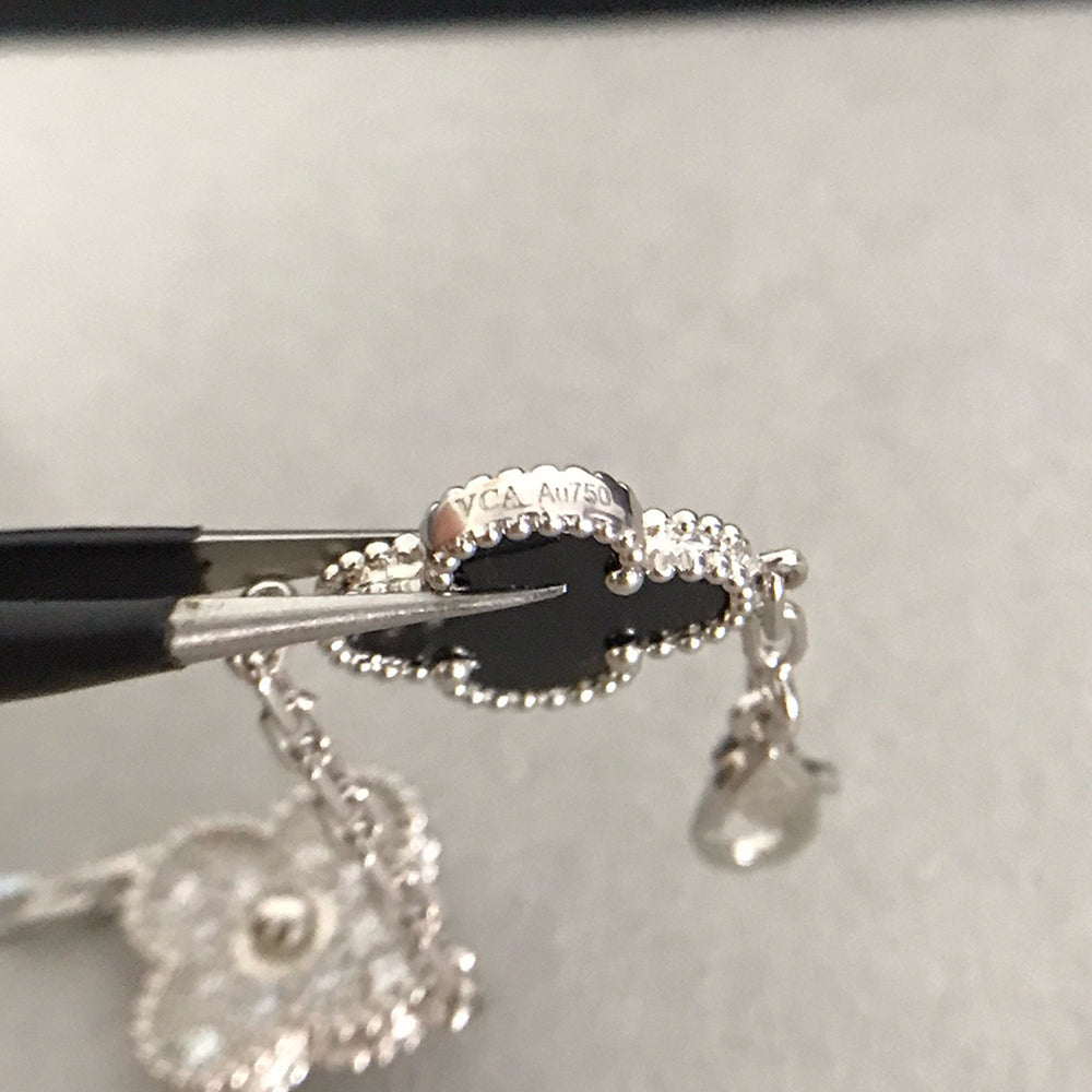 [Sparkle]GLÜCKSKLEE-ARMREIF MIT 5 MOTIVEN – KOLLEKTION SCHWARZES ONYX