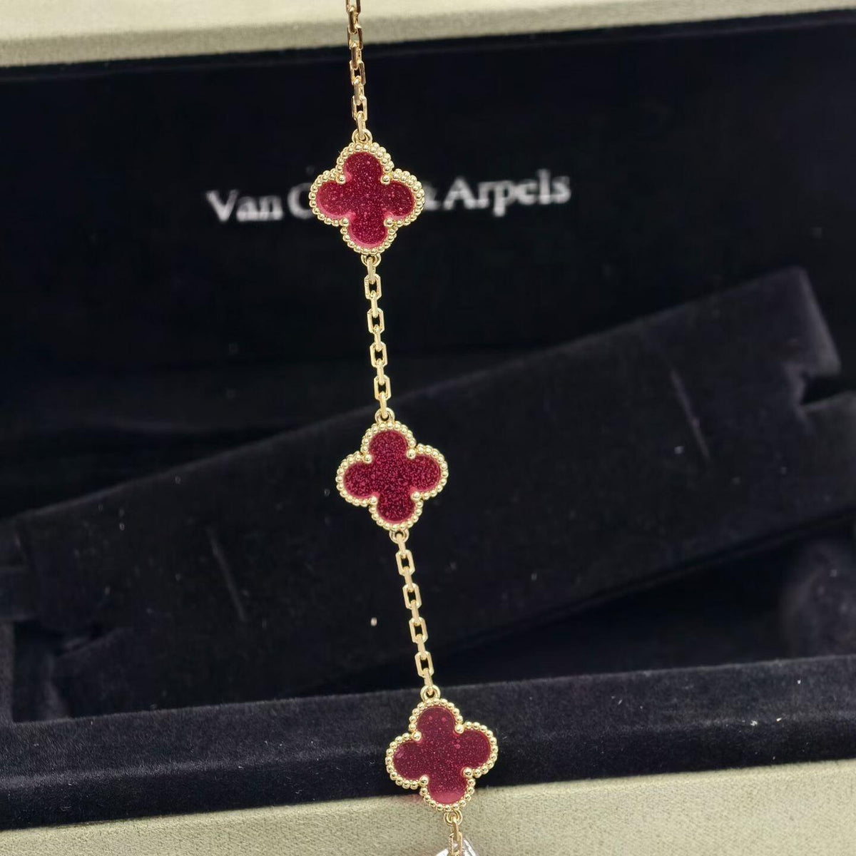 [sparkle Jewelry]sparkle 5 MOTIFS PINK ENAMEL BRACELET