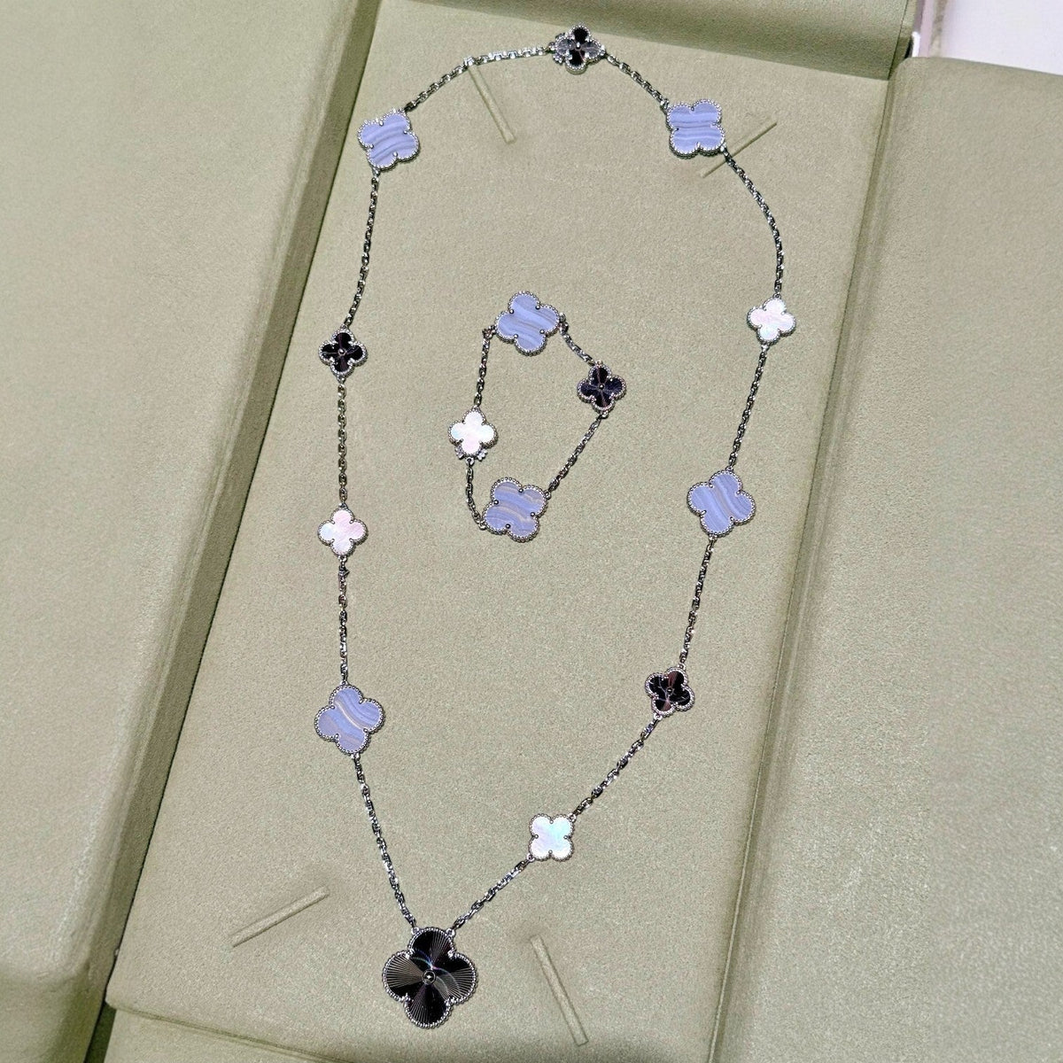 [sparkle Jewelry ]DETACHABLE CLOVER 15(11+4) FLOWER SILVER NECKLACE SET