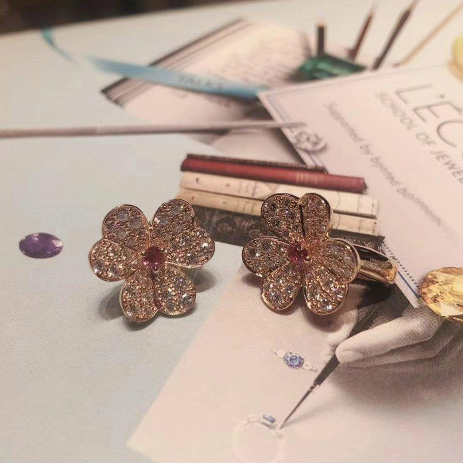 [sparkle Jewelry ]FRIVOLE PINK GOLD FLOWER DIAMOND EARRINGS